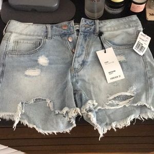 NWT // Forever 21 Boyfriend Shorts Size 27